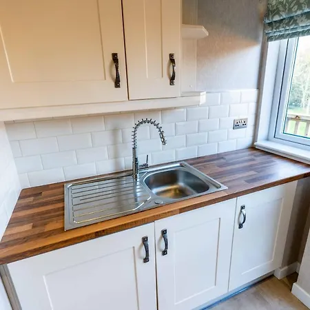 山林小屋 The Deneb *