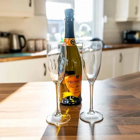 The Deneb 山林小屋 Amotherby